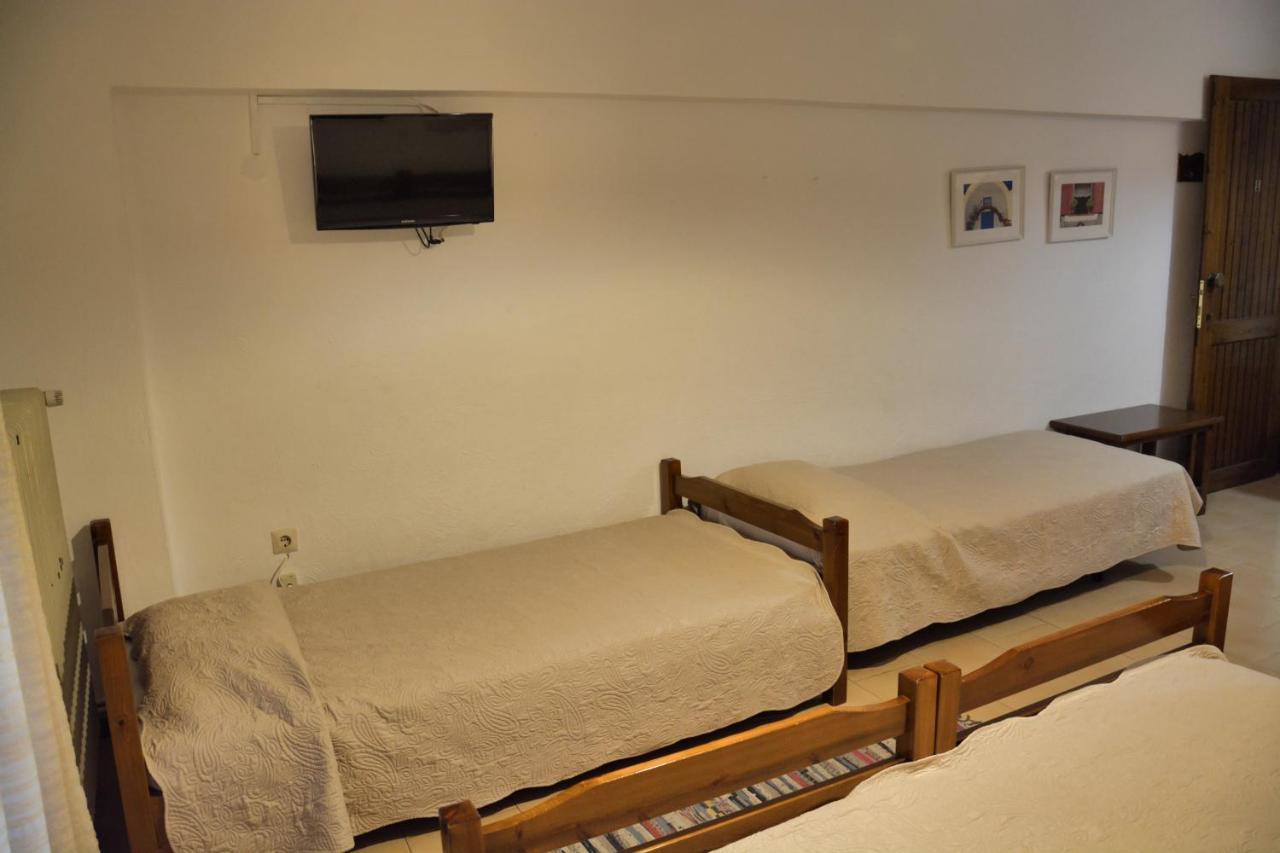Papatzikos Traditional Guesthouse ネオス・マルマラス エクステリア 写真