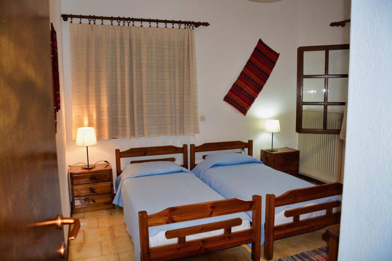 Papatzikos Traditional Guesthouse ネオス・マルマラス エクステリア 写真