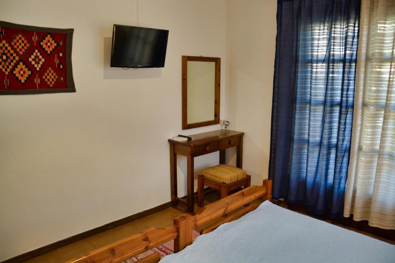 Papatzikos Traditional Guesthouse ネオス・マルマラス エクステリア 写真