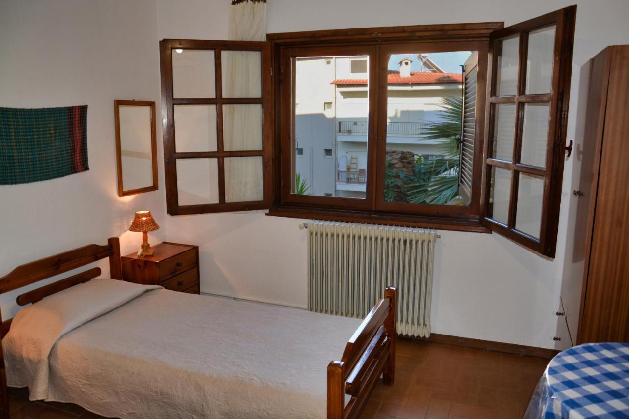 Papatzikos Traditional Guesthouse ネオス・マルマラス エクステリア 写真