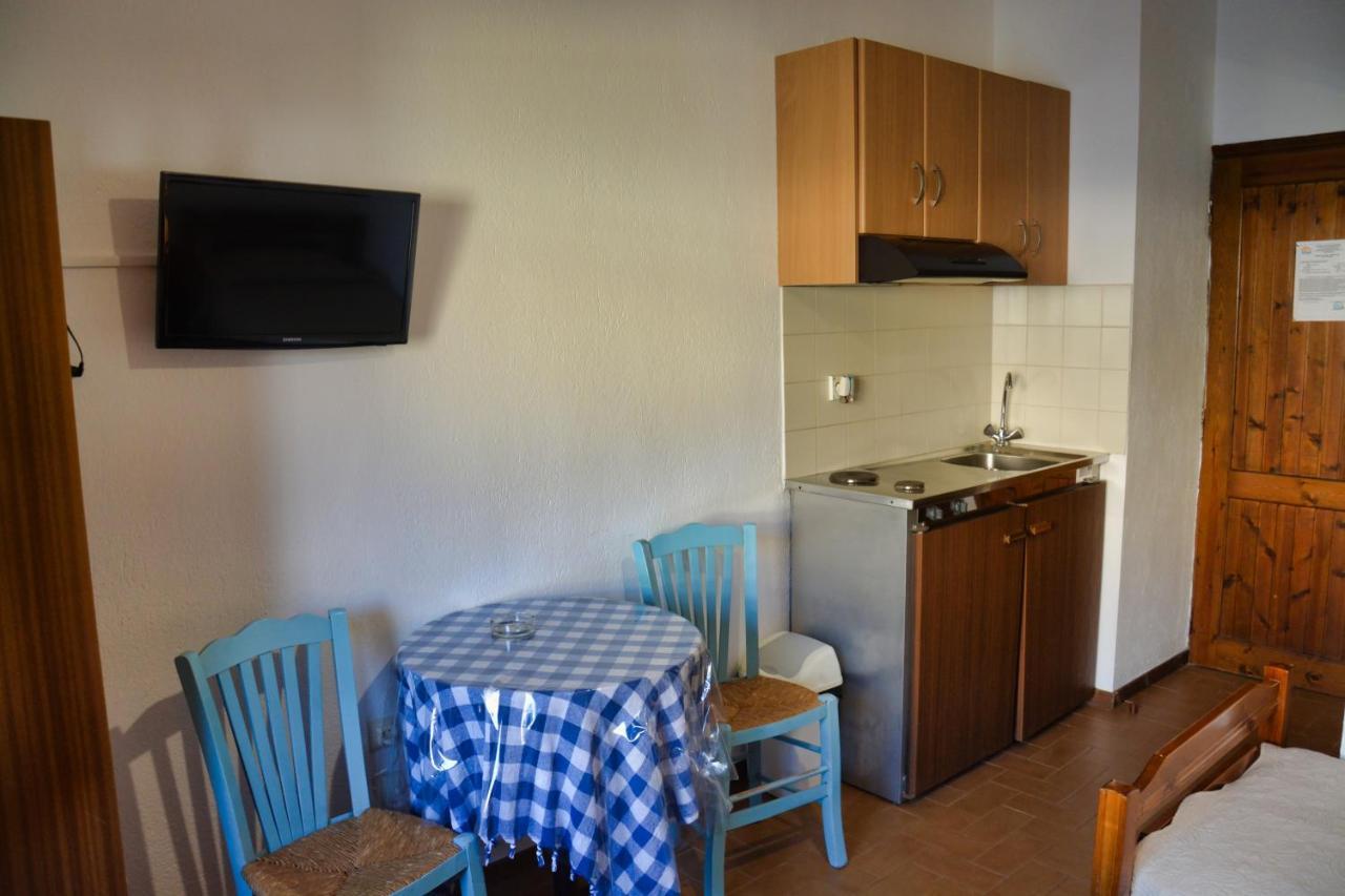 Papatzikos Traditional Guesthouse ネオス・マルマラス エクステリア 写真