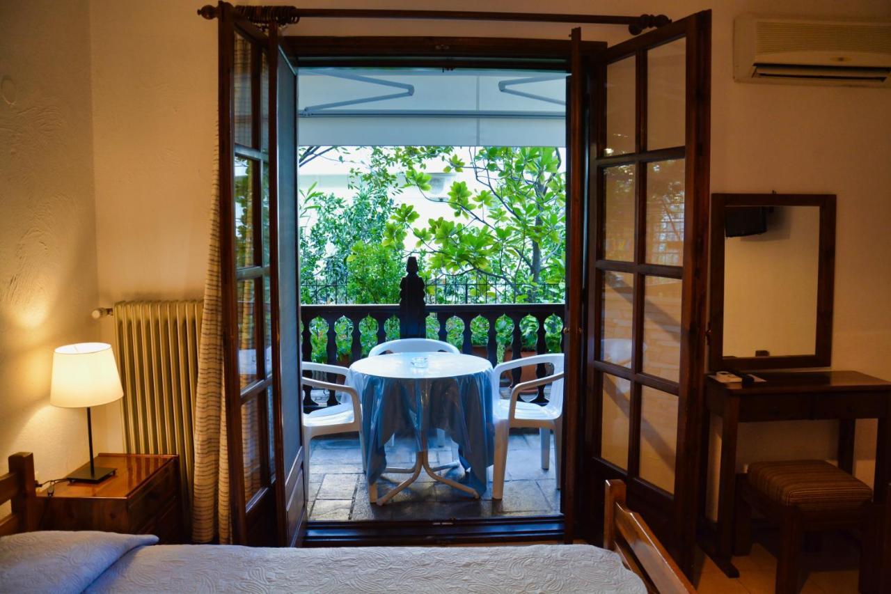 Papatzikos Traditional Guesthouse ネオス・マルマラス エクステリア 写真