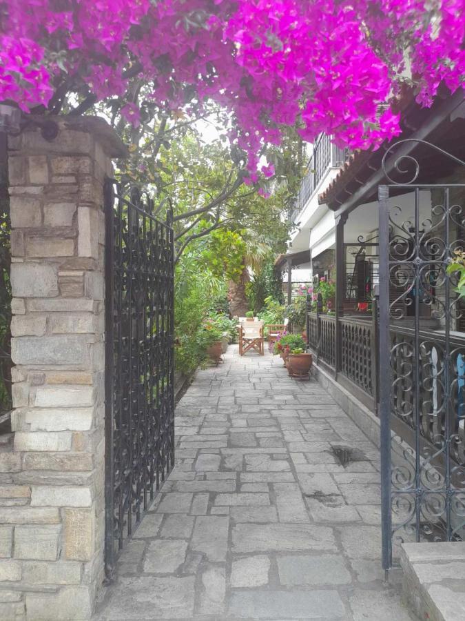 Papatzikos Traditional Guesthouse ネオス・マルマラス エクステリア 写真