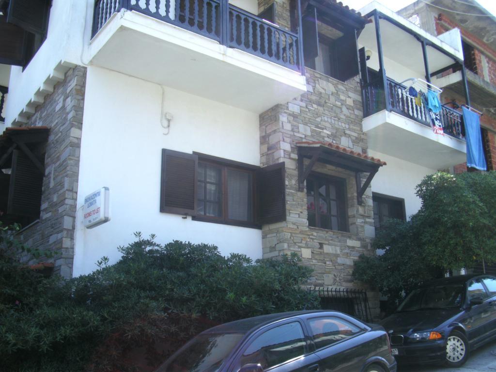 Papatzikos Traditional Guesthouse ネオス・マルマラス エクステリア 写真