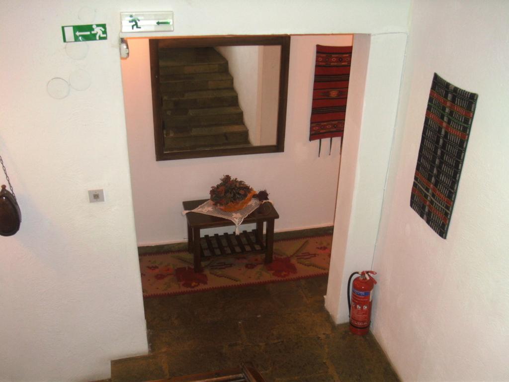 Papatzikos Traditional Guesthouse ネオス・マルマラス エクステリア 写真