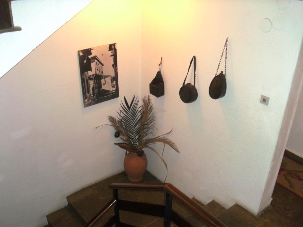 Papatzikos Traditional Guesthouse ネオス・マルマラス エクステリア 写真